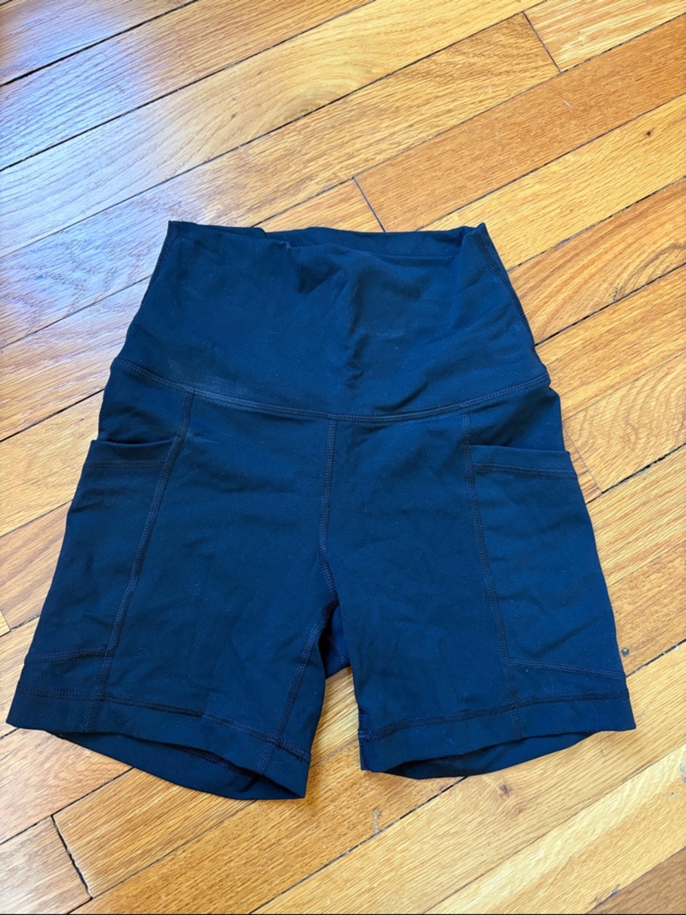 High-Rise Black Women’s Active Shorts with Side Pockets